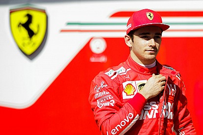 Raikkonen aconseja a Leclerc distanciarse de "líos" en Ferrari