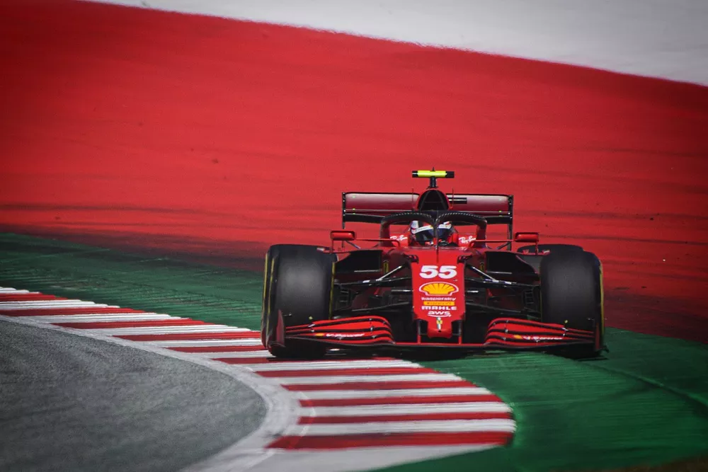 Carlos Sainz Jr., Ferrari SF21