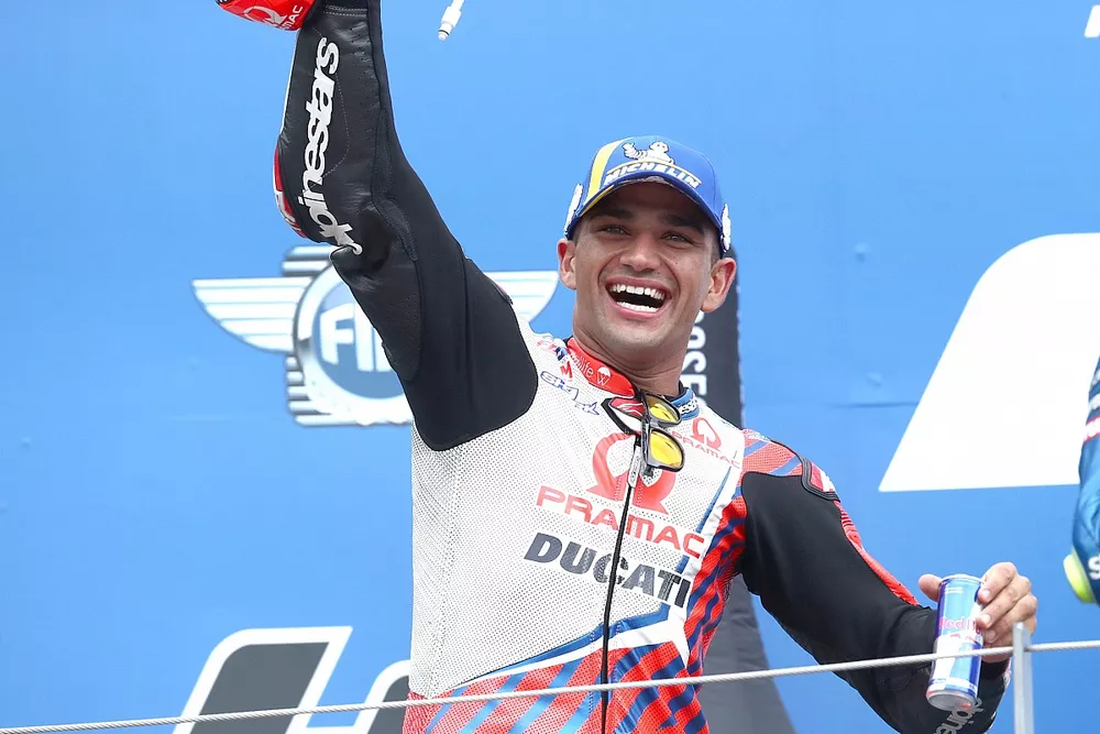 Le vainqueur Jorge Martin, Pramac Racing sur le podium
