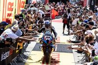 Razgatlioglu logra el 12+1 en Portimao tras el duelo y la ca&iacute;da de Bautista