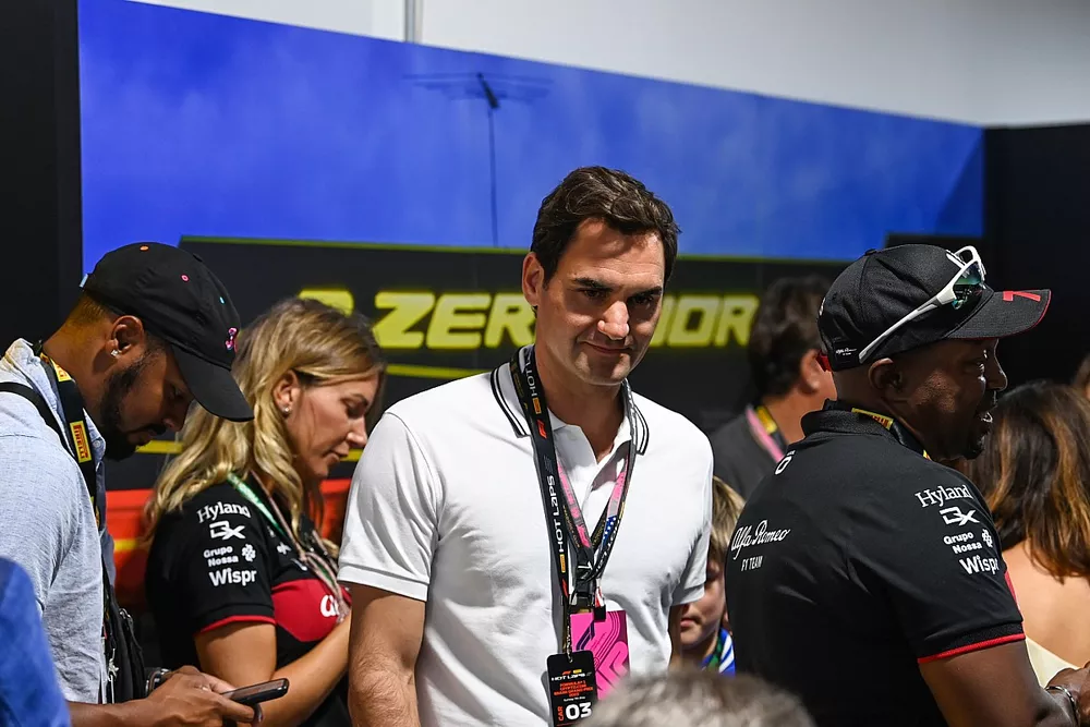 La estrella del tenis Roger Federer asiste al evento Pirelli Hot Laps