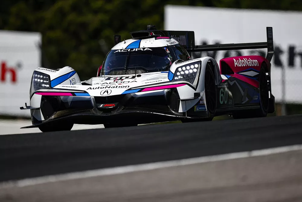 #60 Meyer Shank Racing w/ Curb Agajanian Acura ARX-06: Tom Blomqvist, Colin Braun