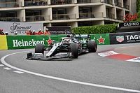 Mercedes asusta también en el inicio del GP de Mónaco