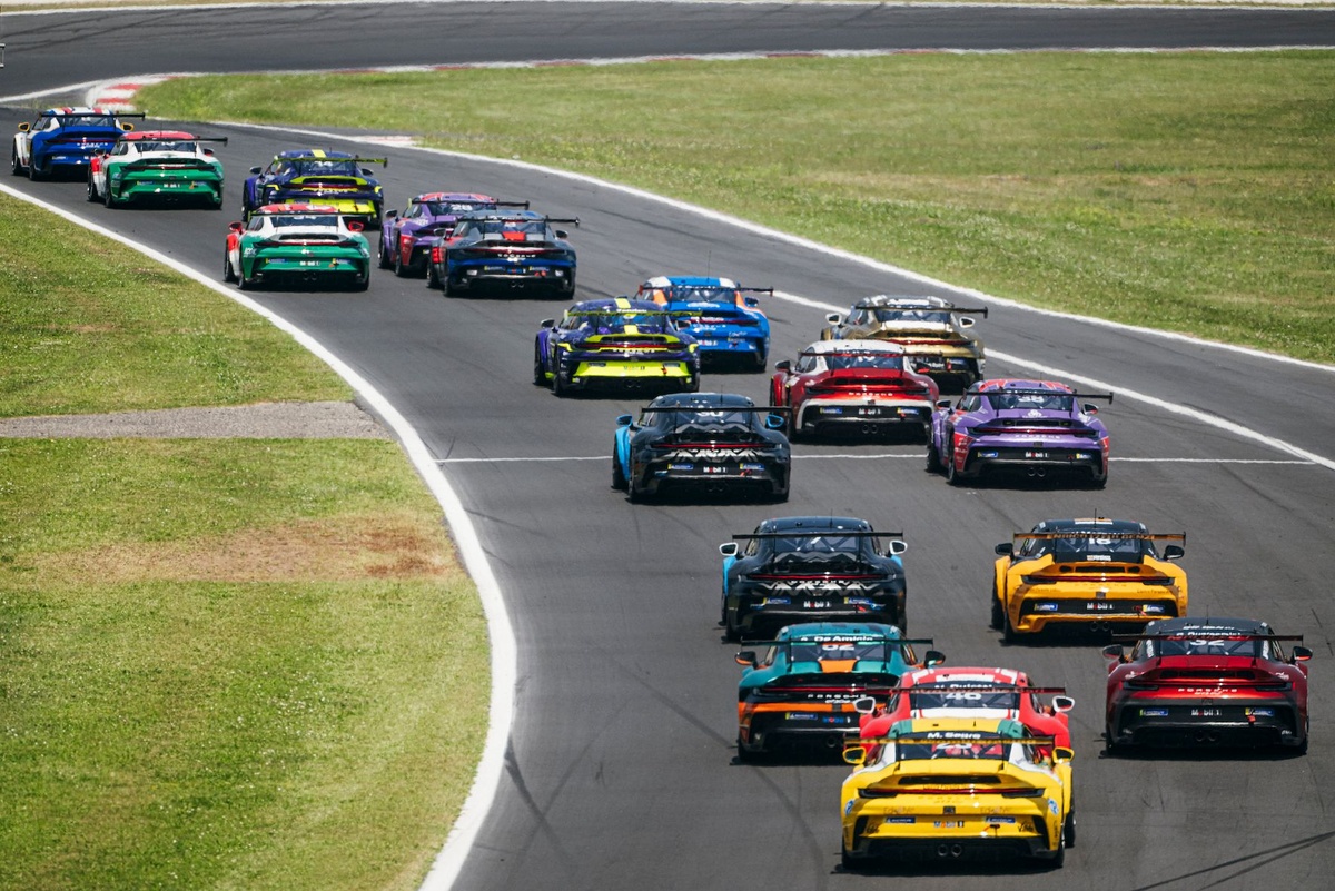 Carrera Cup Italia | Al Mugello con il "pieno": gli orari del terzo atto