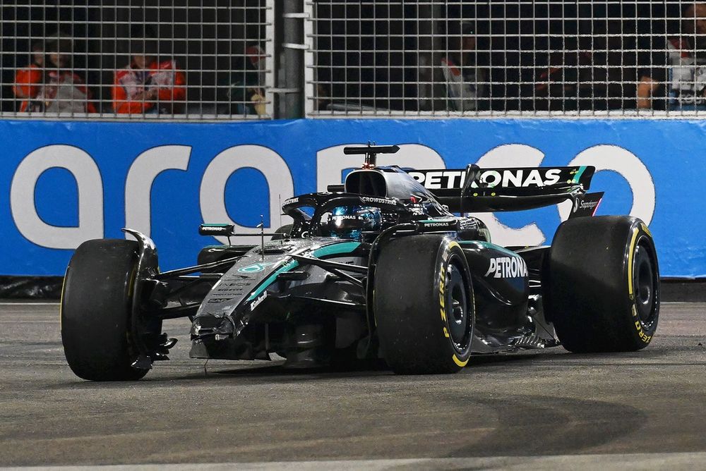 George Russell, Mercedes crash
