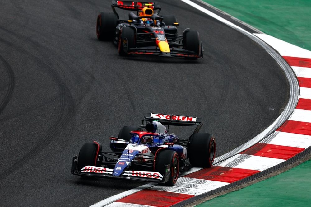 Daniel Ricciardo, RB F1 Team VCARB 01, Sergio Perez, Red Bull Racing RB20