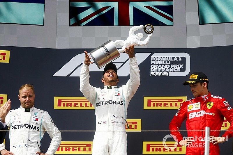 Podio: Ganador de la carrera Lewis Hamilton, Mercedes AMG F1, segundo lugar Valtteri Bottas, Mercedes AMG F1, tercer lugar Charles Leclerc, Ferrari