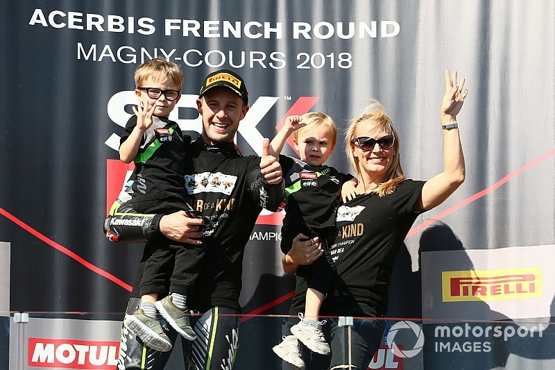 WSBK Magny-Cours: Rea oppermachtig naar vierde wereldtitel, Van der Mark P7