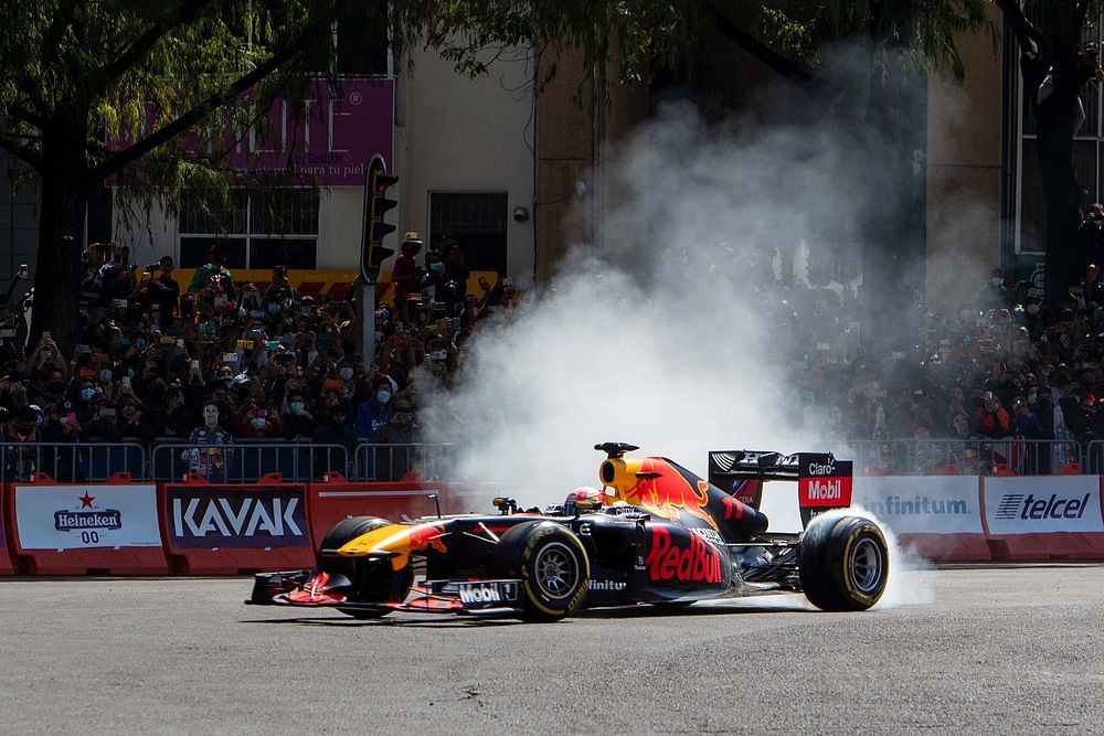 Sergio Pérez. Red Bull ShowRun CDMX