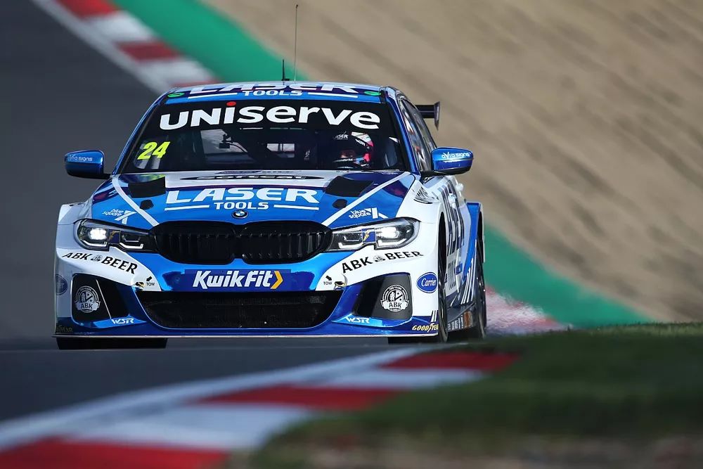 Jake Hill, Laser Tools Racing with MB Motorsport BMW 330e M Sport 