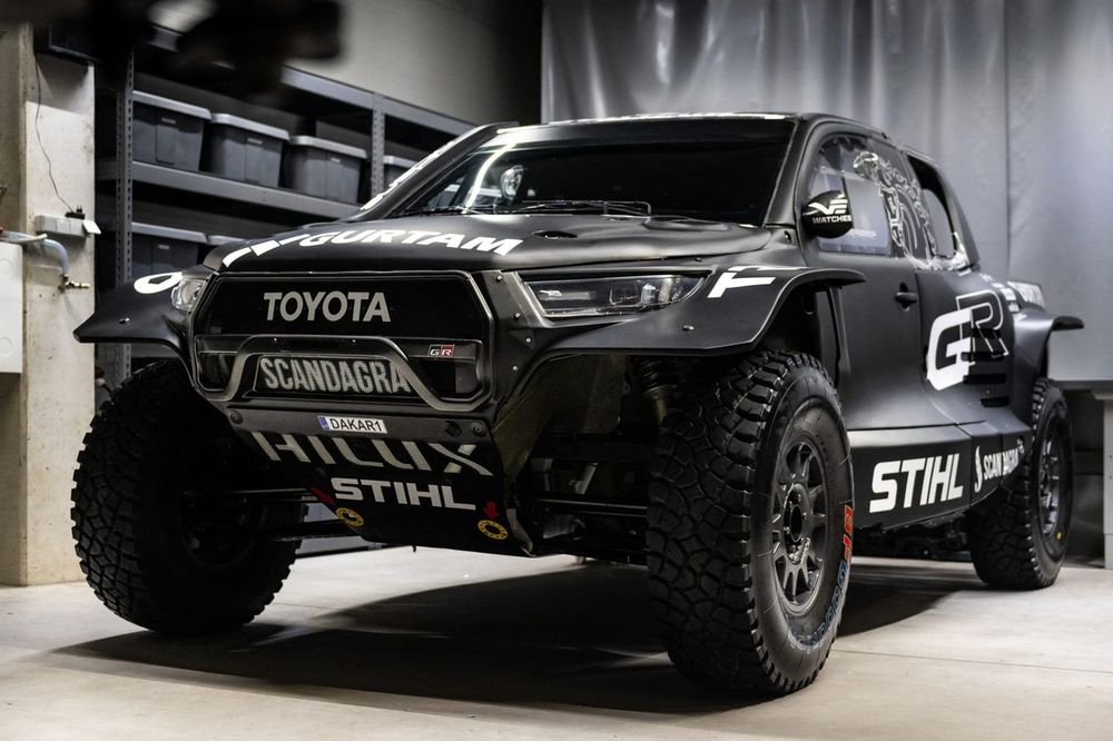 Benediktas Vanagas, Szymon Gospodarczyk, Toyota GR DKR Hilux T1+