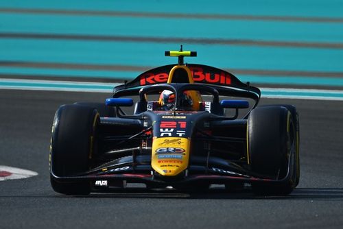 F2 Abu Dhabi: Mart&iacute; gana la sprint y Bortoleto ampl&iacute;a su ventaja sobre Hadjar