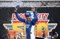 NASCAR Cup Bristol - Kyle Larson, imparable en una dominante victoria