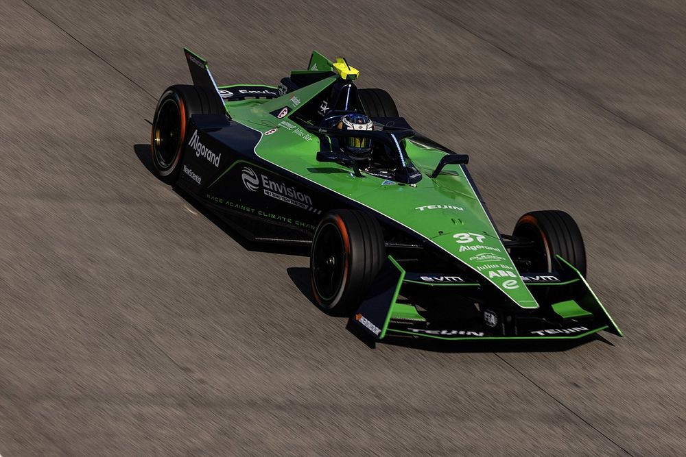 Nick Cassidy, Envision Racing, Jaguar I-TYPE 6