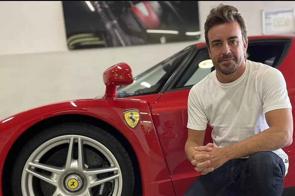 A Subasta El Ferrari Enzo De Fernando Alonso Un Superdeportivo De Lujo a-subasta-el-ferrari-enzo-de-fernando-alonso-un-superdeportivo-de-lujo