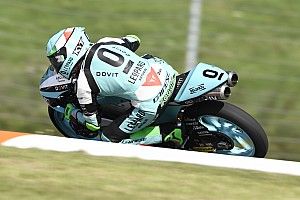 Moto3 - Brno: Foggia resiste para ganar por delante de Arenas