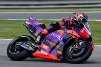 Mart&iacute;n habla en la pista para liderar el arranque del GP de Francia de MotoGP