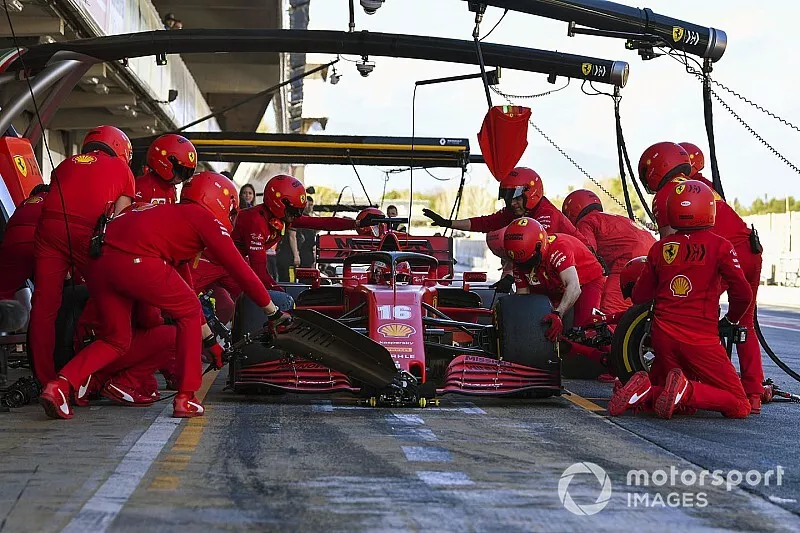 Charles Leclerc, Ferrari SF1000, makes a pit stop