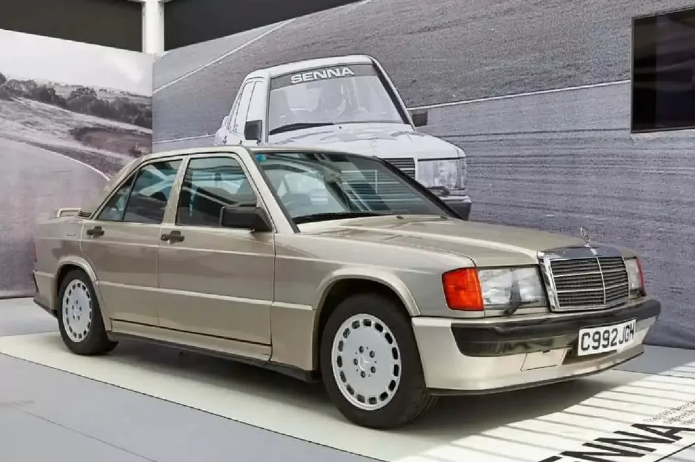 Mercedes 190 E van Ayrton Senna