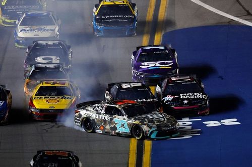 Daytona chaos: Bubba Wallace’s spotter calls out Kyle Larson, who fires back
