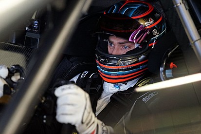 Premiers tours de roue sur la Mercedes pour Mortara à Jerez