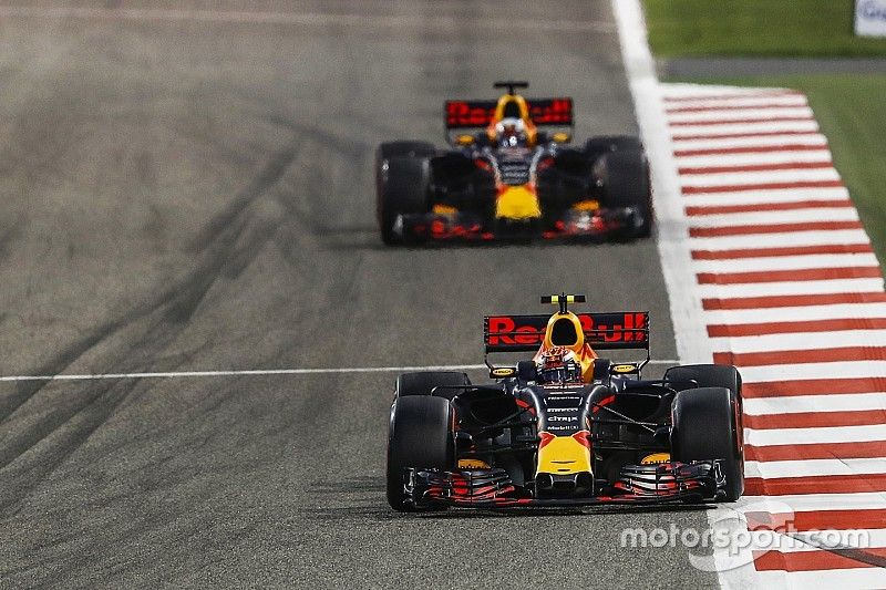 Max Verstappen, Red Bull Racing RB13, Daniel Ricciardo, Red Bull Racing RB13