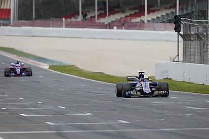 Von Ferrari-Vorjahresmotoren besiegt: "Verzweiflung" bei Renault