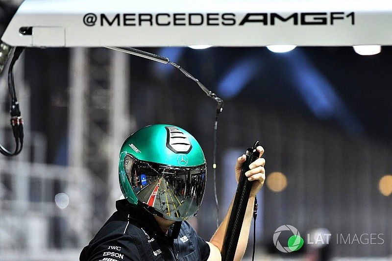 Mecánicos de Mercedes AMG F1