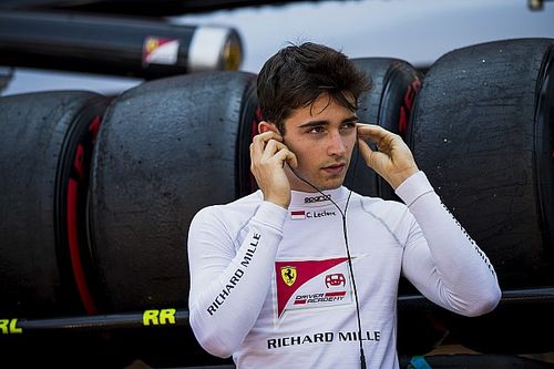 'Corazón roto en la carrera de casa', por Charles Leclerc