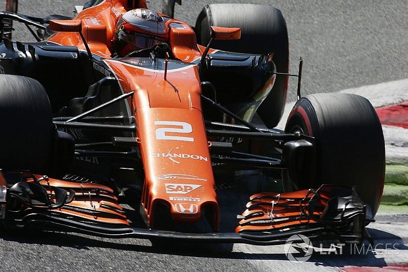  Stoffel Vandoorne, McLaren MCL32 