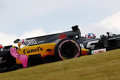 Renault, altıncılık savaşının son yarışa kalmasından rahatsız