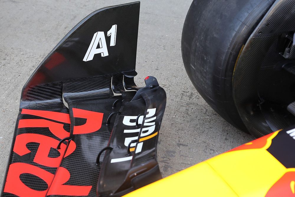 Red Bull Racing RB19 detalle del edplate delantero