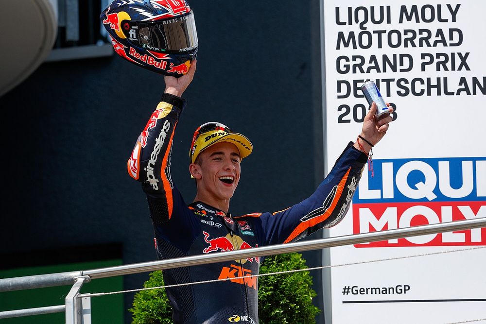 Podio: Pedro Acosta, Red Bull KTM Ajo