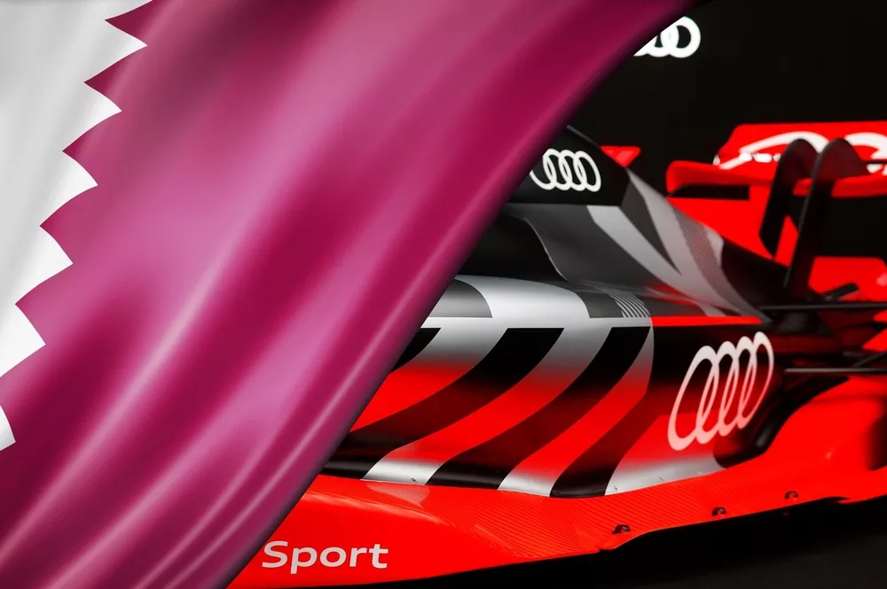 Le drapeau du Qatar et le logo Audi
