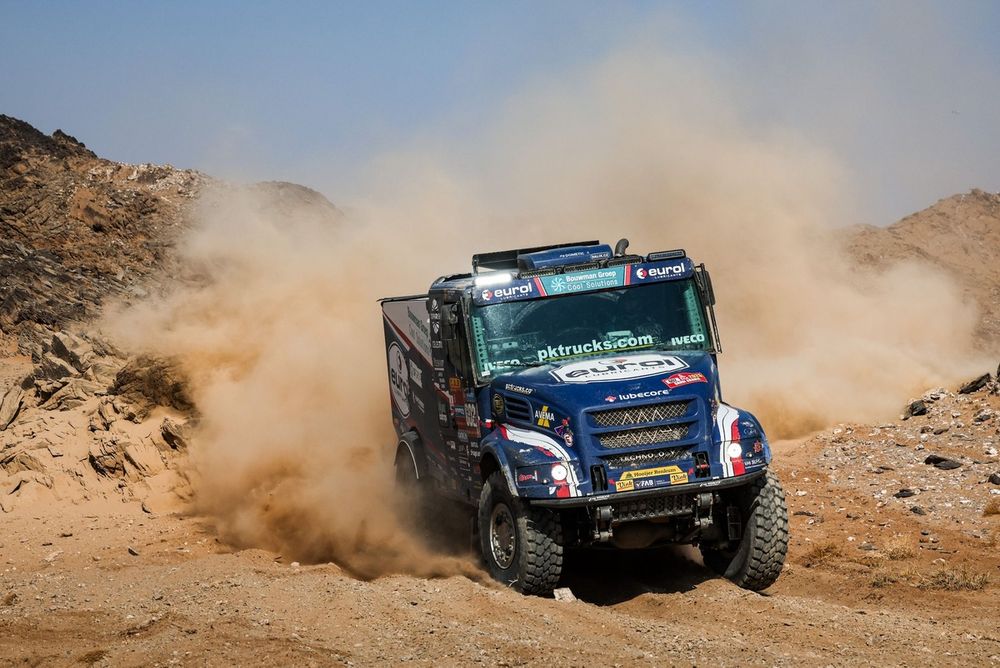 #602 Eurol Rallysport Iveco: Mitchel Van Den Brink, Jarno Van De Pol, Mois&eacute;s Torrallardona