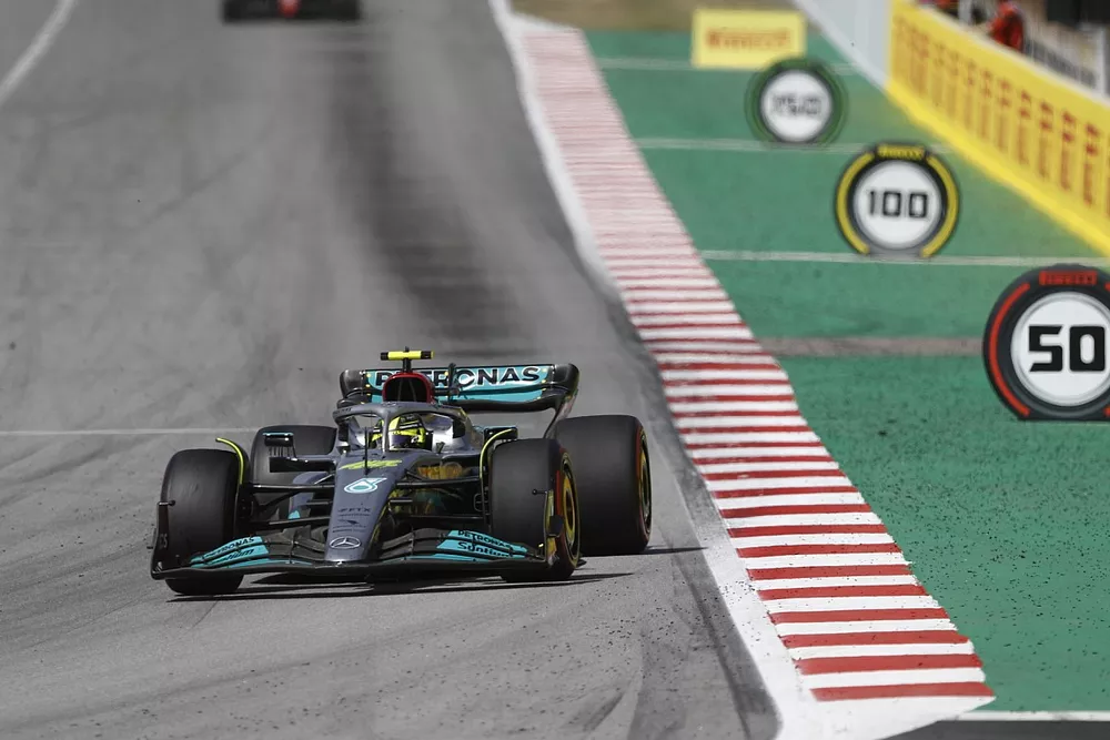 Lewis Hamilton, Mercedes W13