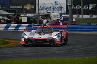 Montoya y Chaves en cuarto y quinto en Daytona