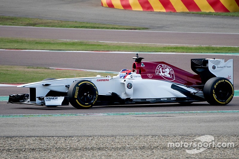 Képeken Calderon F1-es tesztje Fioranóból