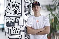 Sztuka potwierdzony w programie Red Bulla