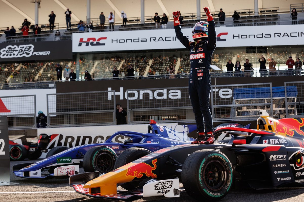tomoki-nojiri-team-mugen-2.jpg