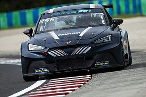 Azcona Kr&oacute;lem Weekendu