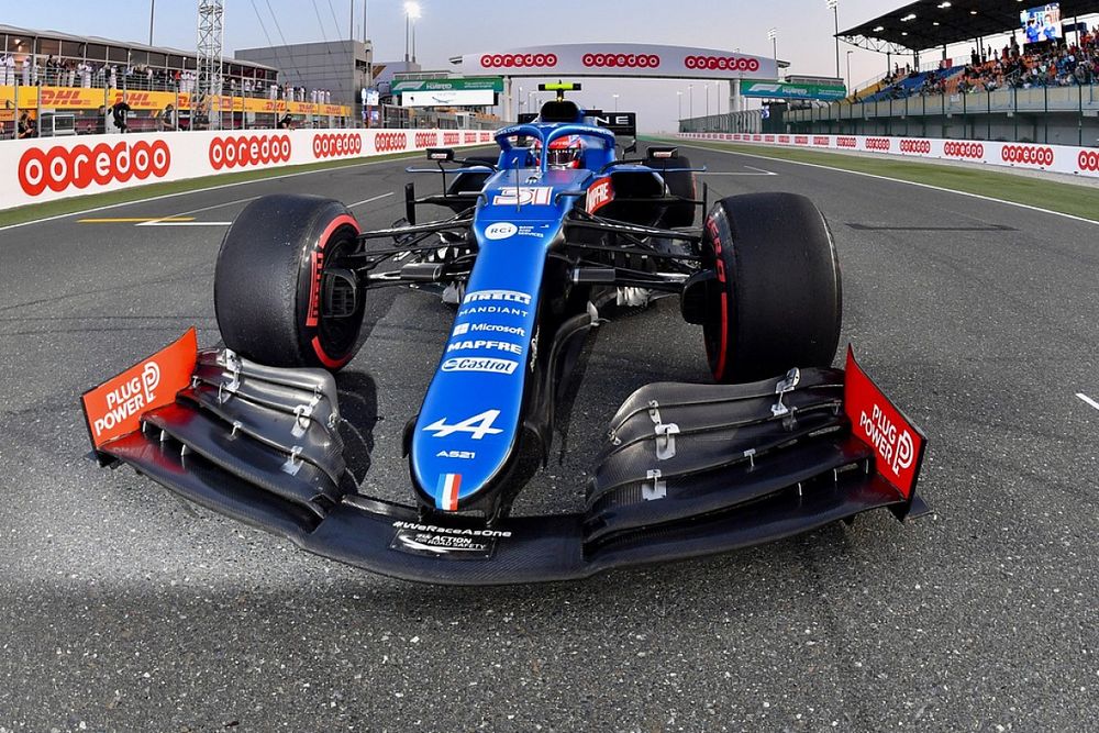 Esteban Ocon, Alpine A521, llega a la parrilla