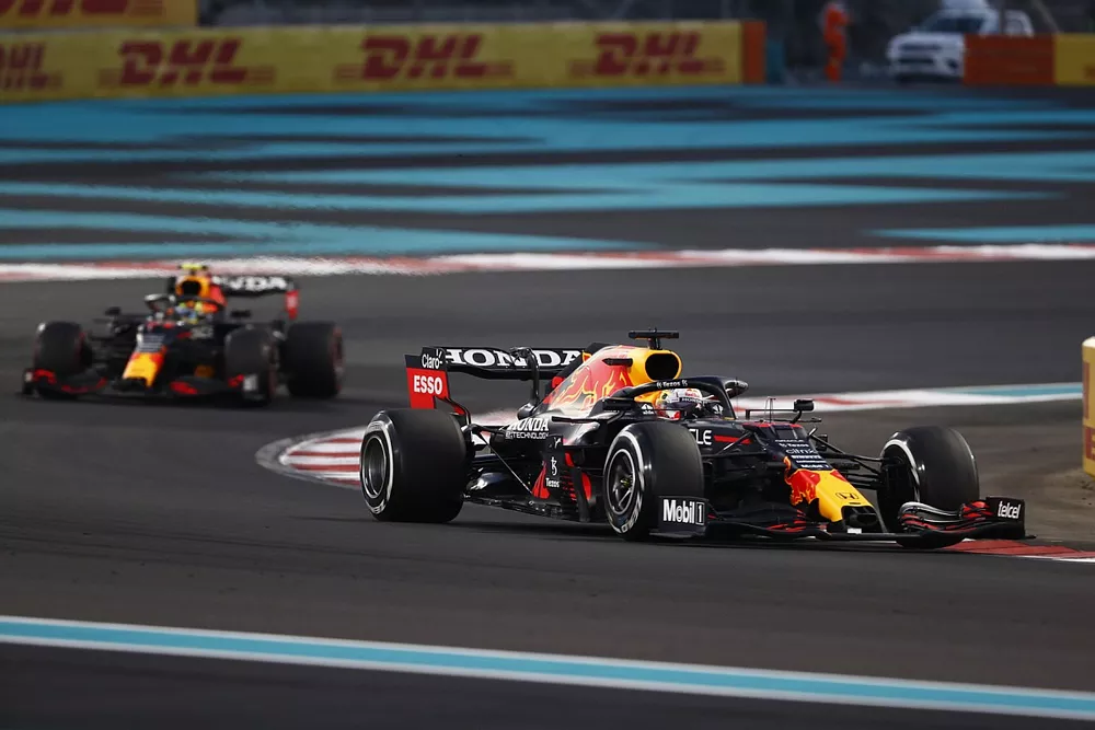 Max Verstappen, Red Bull Racing RB16B, Sergio P&eacute;rez, Red Bull Racing RB16B