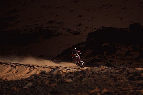 La batalla en motos se aprieta tras la etapa 10; Barreda está en la lucha