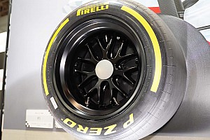 スーパーフォーミュラ　BBS製ホイール　サイン入り スーパーフォーミュラ BBS製ホイール サイン入り