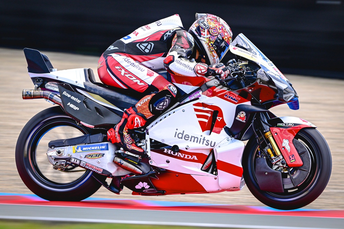 MotoGPライダー#30中上貴晶選手の2024オフィシャルキャップが