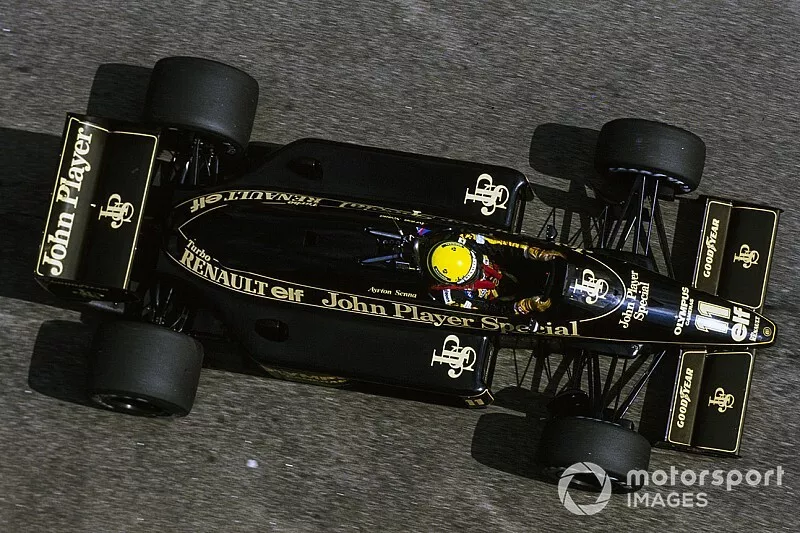 Ayrton Senna in the interim Lotus 97T Renault with the Lotus 98T suspension and gearbox

