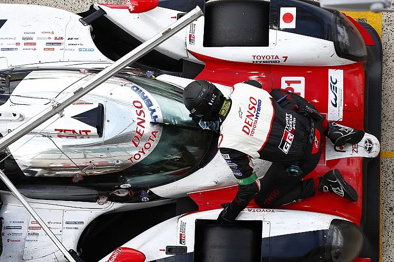 #8 Toyota Gazoo Racing Toyota TS050: S&eacute;bastien Buemi, Kazuki Nakajima, Fernando Alonso