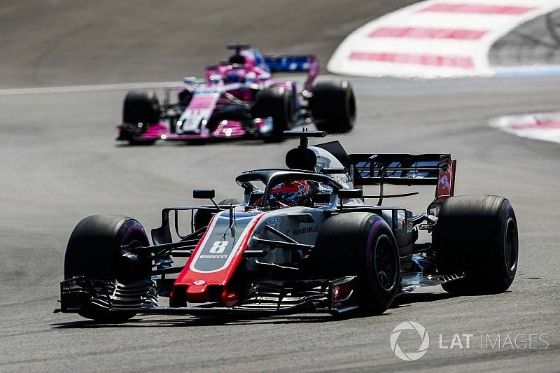 Romain Grosjean, Haas F1 Team VF-18, Sergio Perez, Force India VJM11