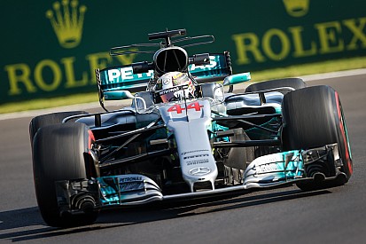 Hamilton, Mercedes'in yarış temposundan memnun